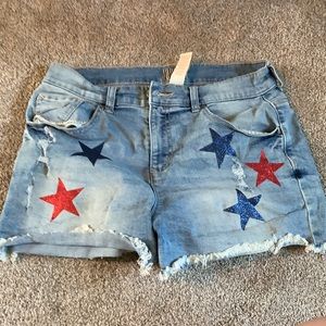 Justice, Fourth of July shorts